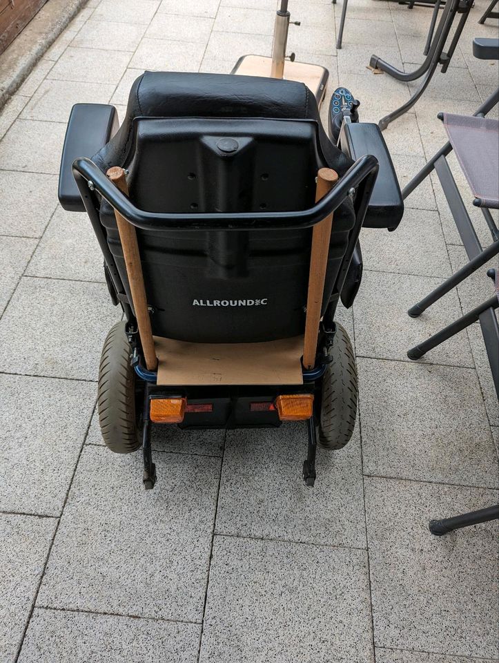Elektro Rollstuhl Ortopedia E-Rollstuhl in Aichach