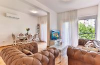 Montenegro: Luxuriöse Wohnung mit 2 SZ am Meer in Rafailovici Düsseldorf - Carlstadt Vorschau