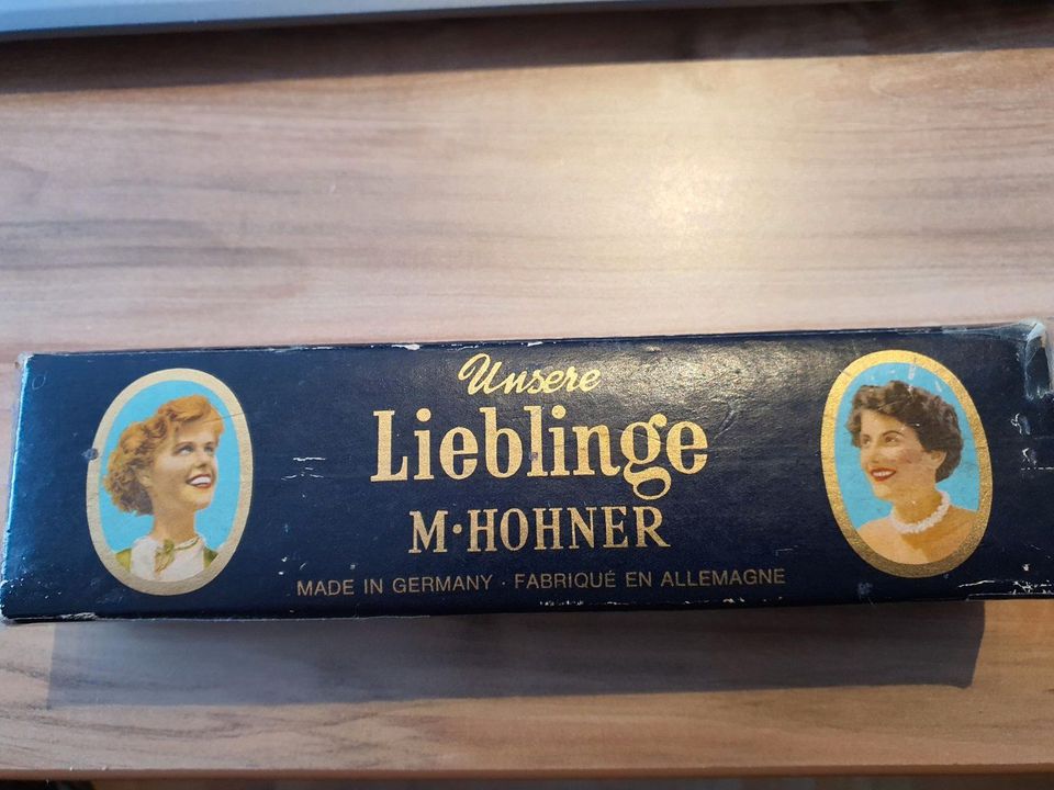 Unsere Lieblinge M Hohner 7330/40 M 1 C Mundharmonika Harmonica in Fuldatal