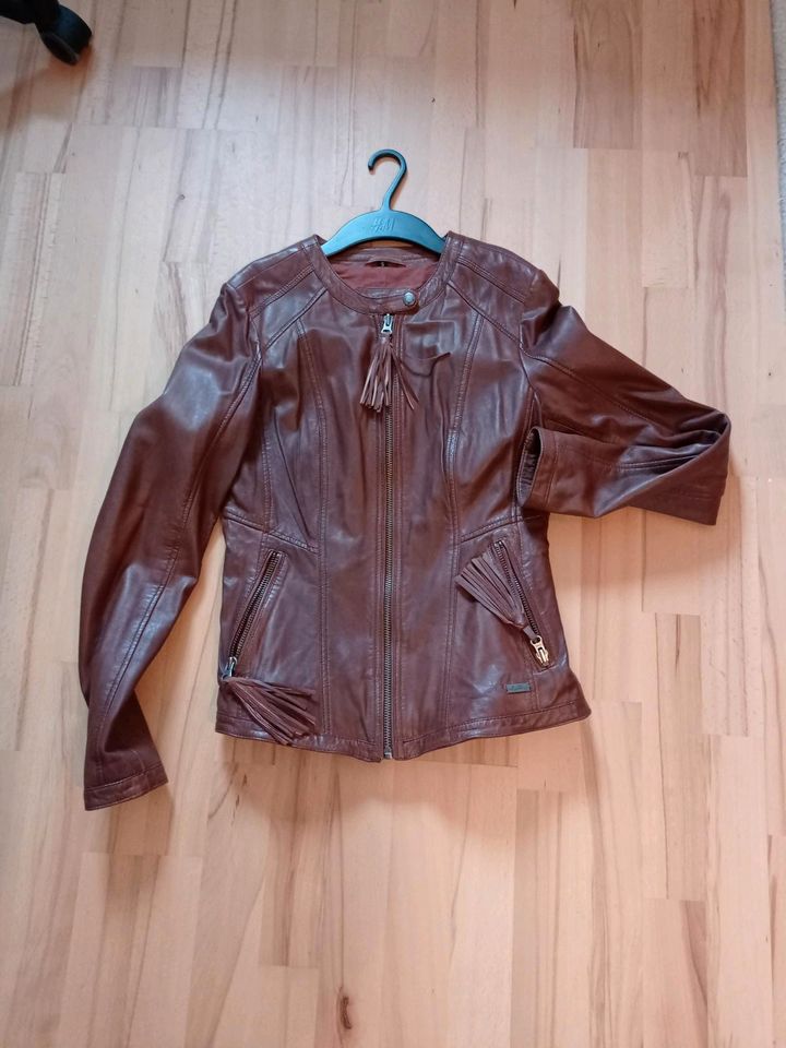 MUSTANG LAMMLEDER JACKE DAMEN S BRAUN NEU in Kassel