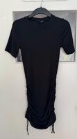Schwarzes H&M Kleid mit Riffelung Baden-Württemberg - Freiburg im Breisgau Vorschau
