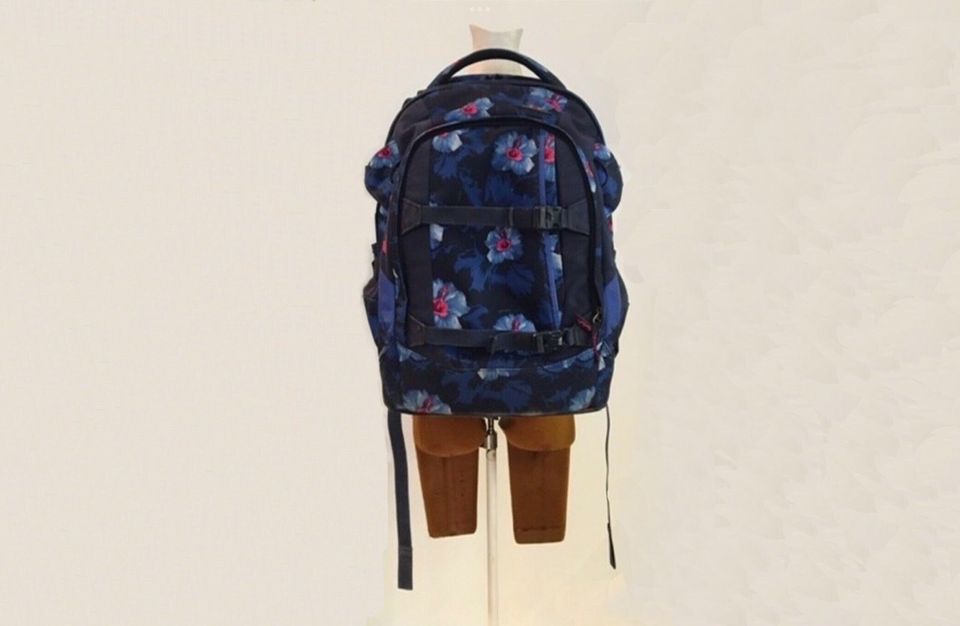 Satch Schulranzen Schulrucksack Waikiki blau mit Blumen in Wiesbaden