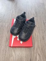 Nike Schuhe Gr. 23,5 *TOP* Wuppertal - Oberbarmen Vorschau