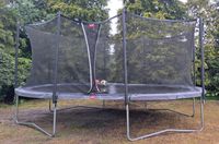 BERG Trampolin Grand Favorit oval 345 x 520 cm grau mit Netz Niedersachsen - Heeslingen Vorschau