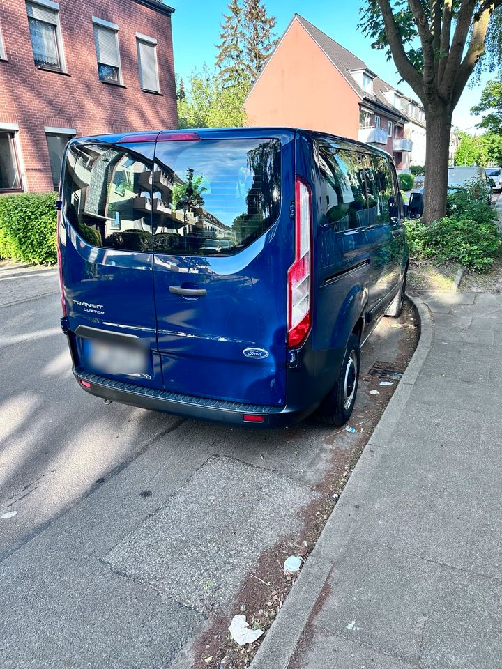 Ich verkaufe Ford Transit   2019 .  9 Sitz in Hamburg