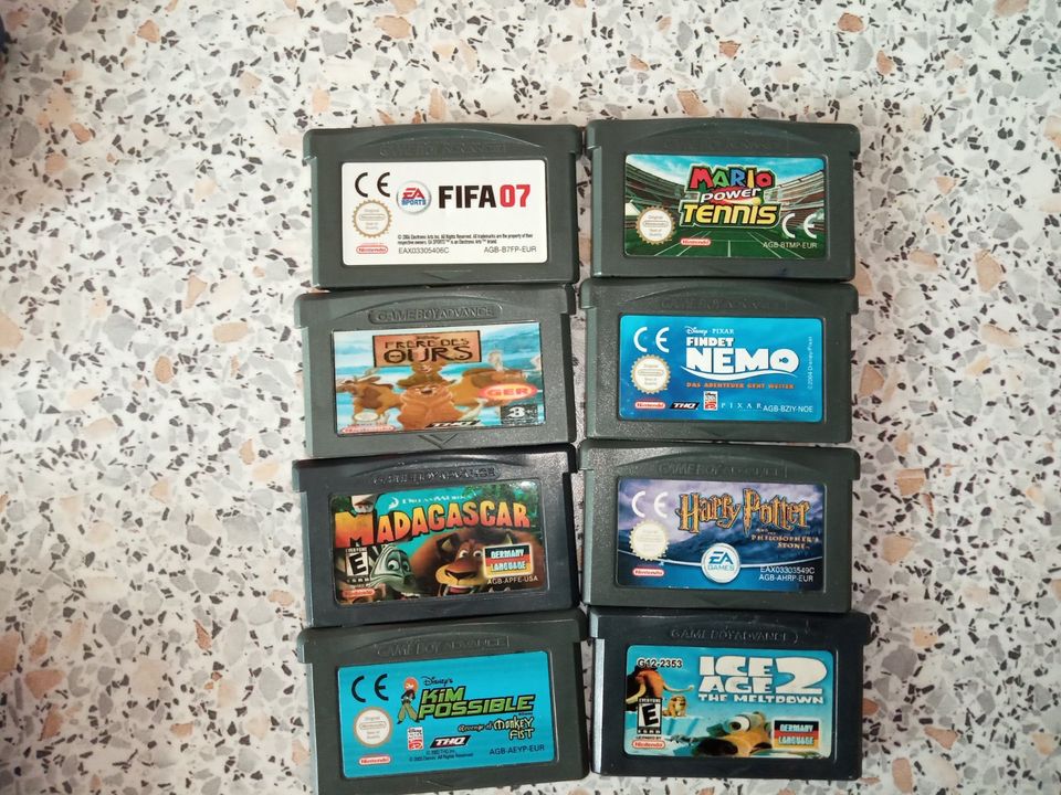 Game Boy Advance GBA mit Lupe, Wireless Adapter, 8 Spielen in Magdeburg