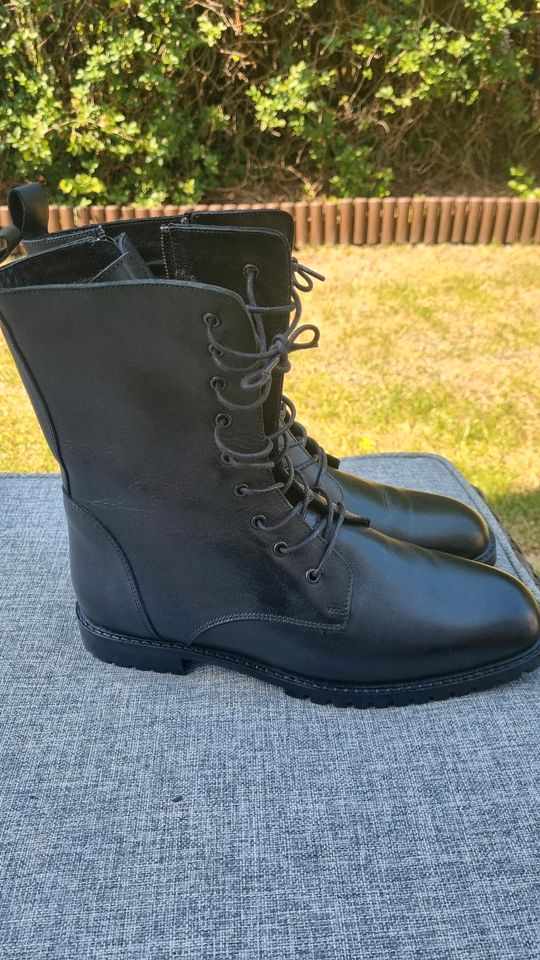 Schnürboots Stiefel Lawrence Grey schwarz in Kreis Pinneberg - Pinneberg |  eBay Kleinanzeigen ist jetzt Kleinanzeigen