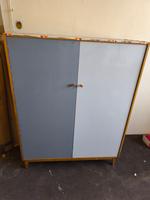 #Z DDR Mid Century Schuhschrank Vorratsschrank Garderobe grau Sachsen - Burgstädt Vorschau