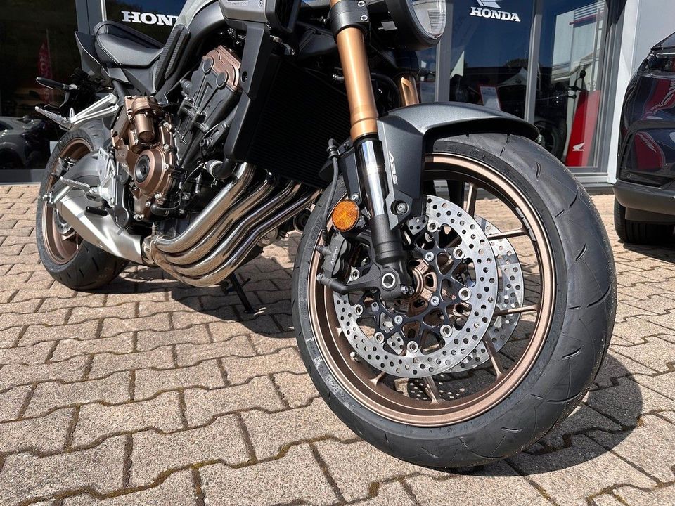 Honda CB 650 R E-Clutch in Hauptstuhl