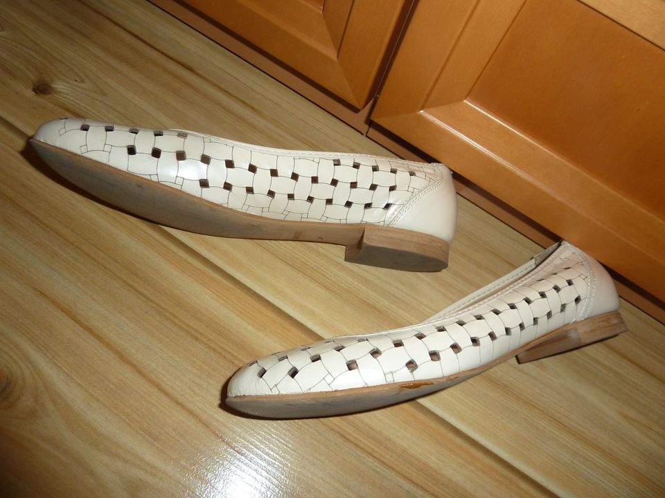 Damen Schuhe von Lasocki Gr. 37,5 in Berlin