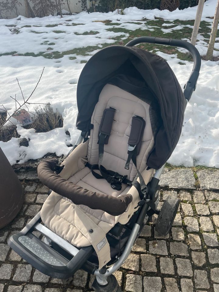 Teutonia BeYou! Kinderwagen in Blaubeuren