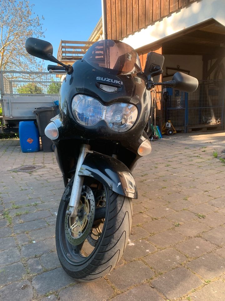 Suzuki GSX 750 F Black in Goslar