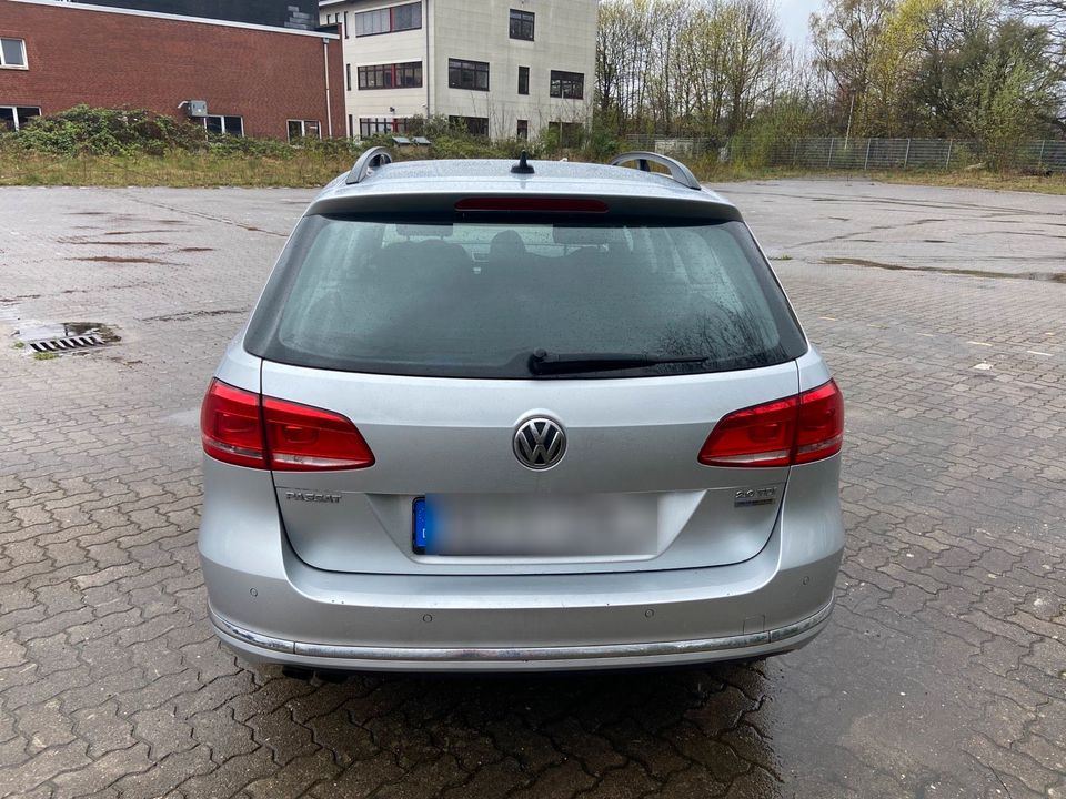 Volkswagen Passat Variat* 2.0 TDI Automatik * NAVI * Tempomat in Hamburg