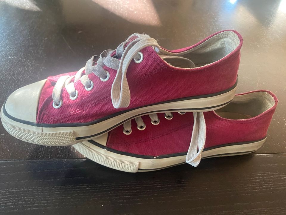 Sneaker Vty (Deichmann) bordeaux (Gr. 37) in Dallgow