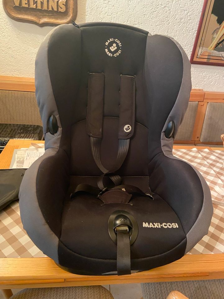 MaxiCosi Kindersitz in Hattersheim am Main