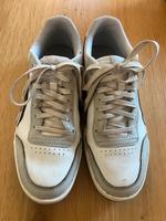 Puma sneaker weiß grau schwarz 40,5 Bayern - Pegnitz Vorschau