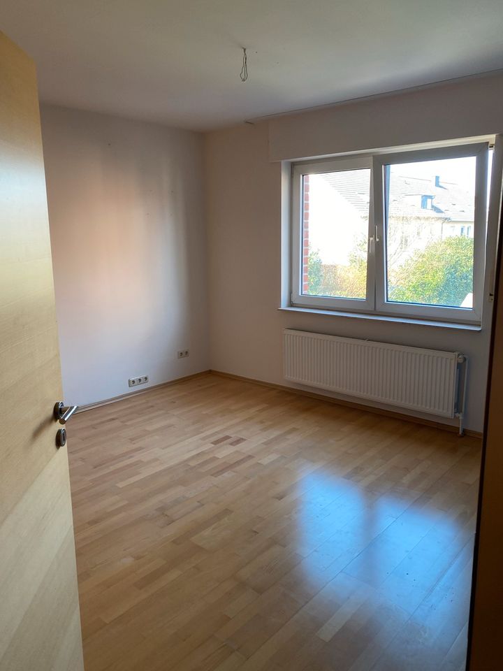 Anzeigenstopp! 3 Zimmer Wohnung mit EBK und Balkon in Wallenhorst in Wallenhorst