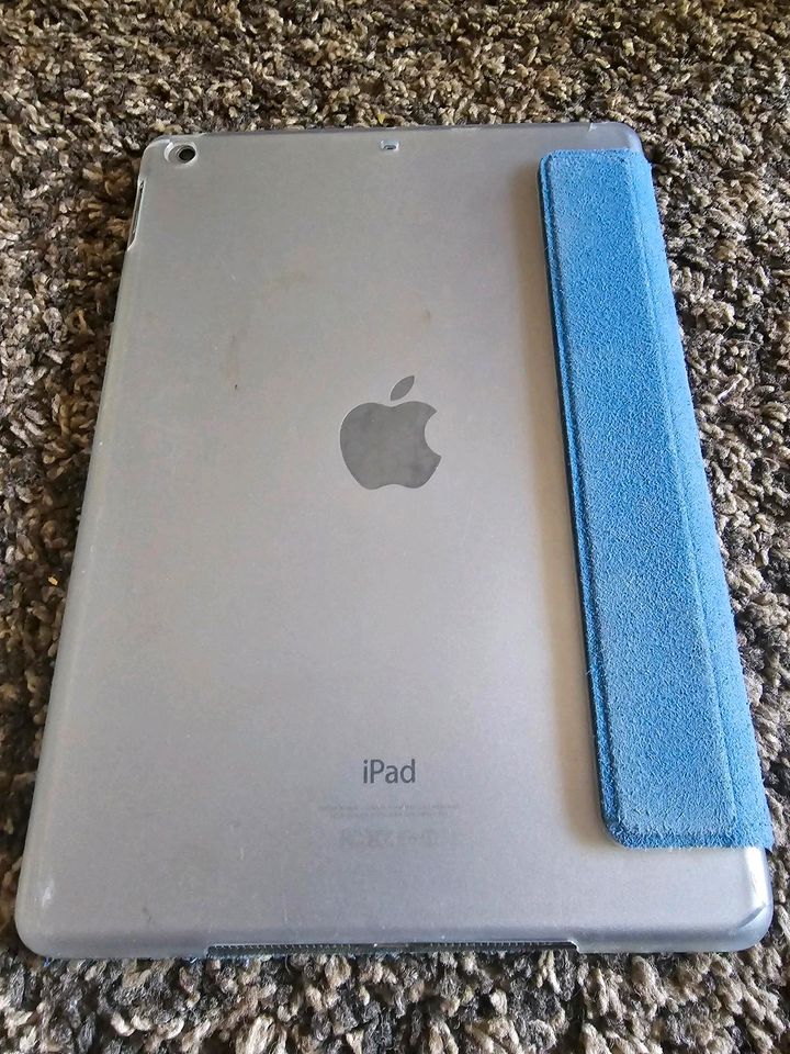 iPad Air 1st Gen. A1474. Defekt in Berlin