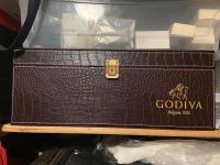 GODIVA Lederkoffer zu verkaufen Nordrhein-Westfalen - Kerpen Vorschau