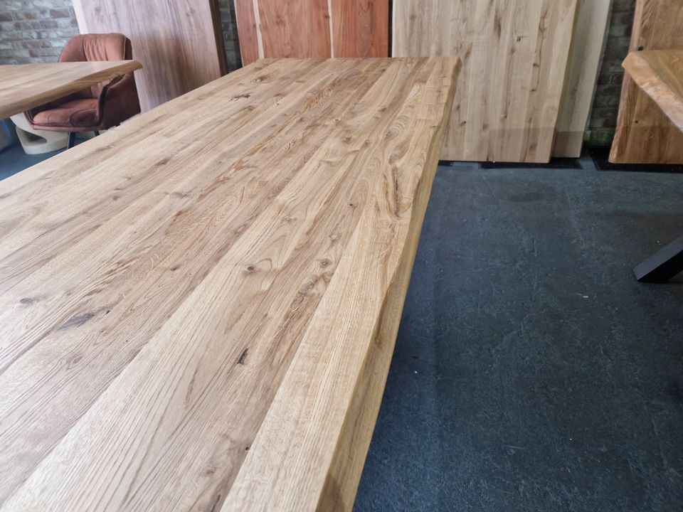 Esstisch Eiche Baumkante Holz 220cm Massiv Tisch Unikat 2 in Bad Schwartau