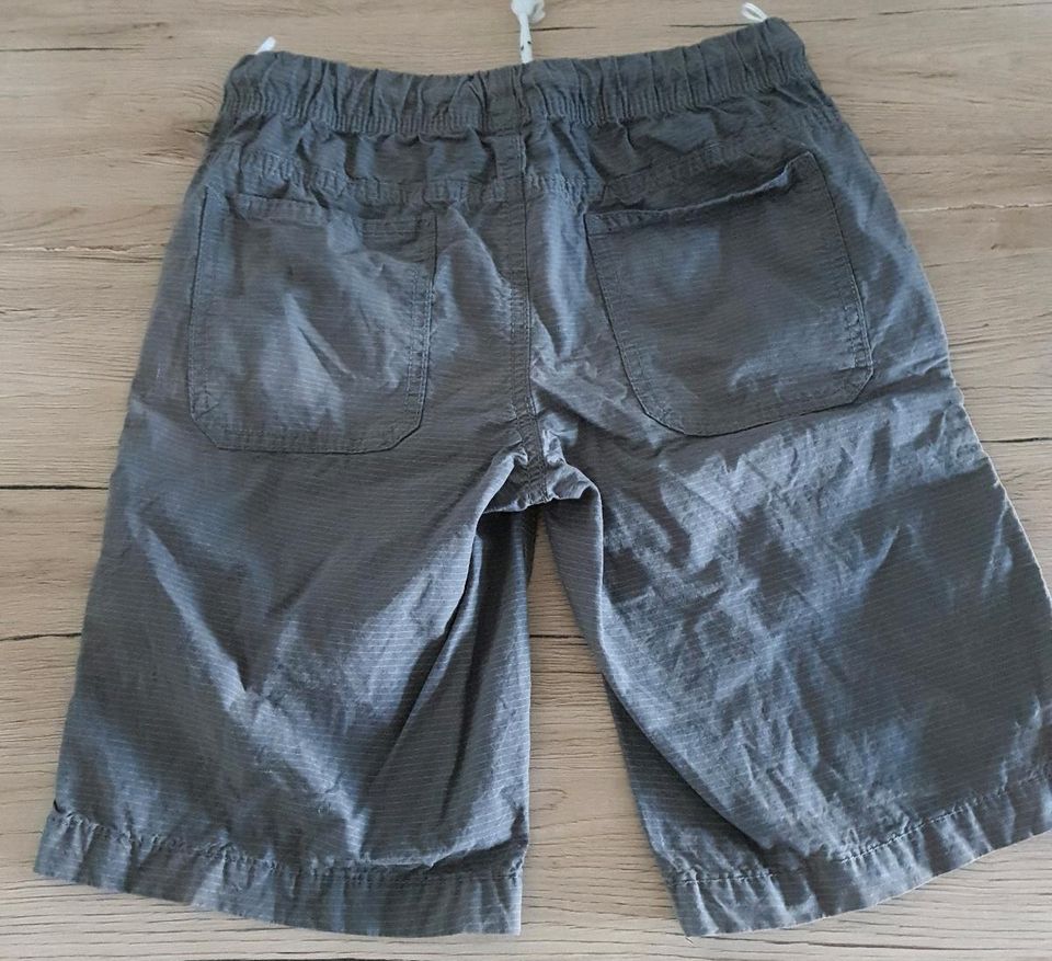 Kurze Hose Jungen Gr. 140 in Berlin