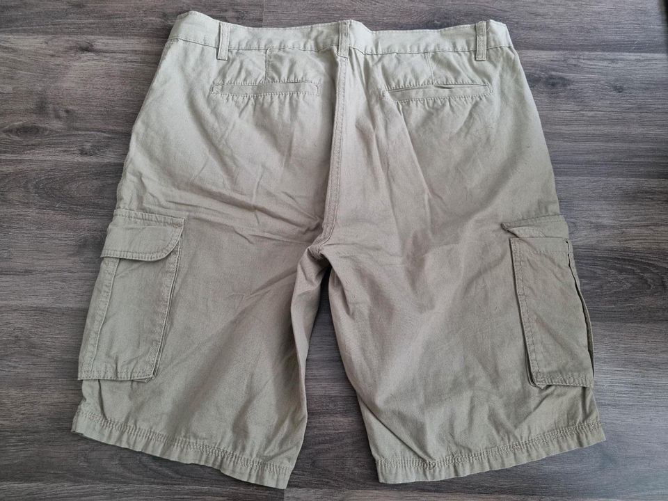 Shorts Cargoshorts Gr. 34 Identic Herren in Neu-Isenburg