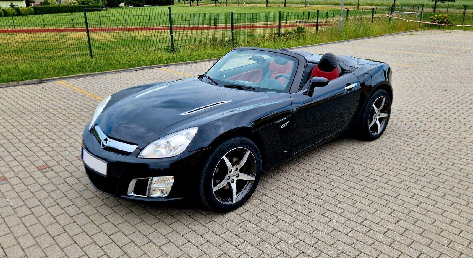 Abbildung des Autos Opel GT 2.0 Turbo Roadst…