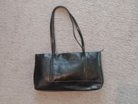 Schöne schwarze Kunstlederhandtasche, Damen, Tasche, Handtasche Berlin - Pankow Vorschau