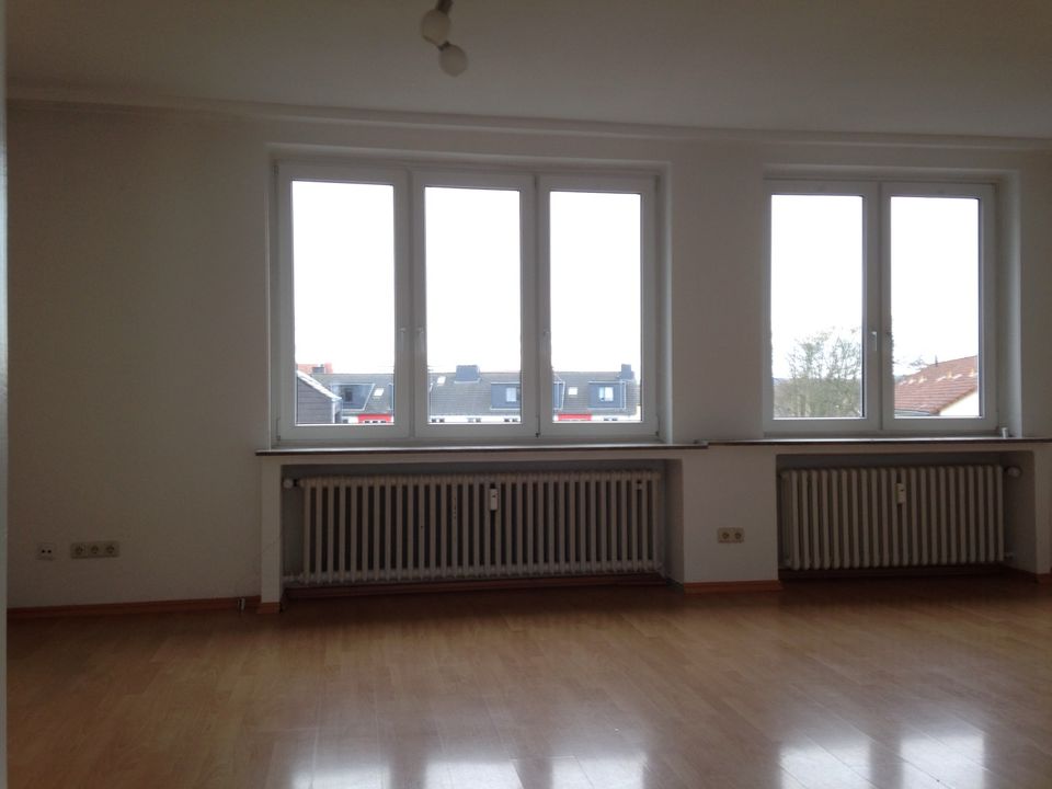 *TERMINSTOPP * Schöne 3,5 Zimmer Wohnung in Dortmund mit Balkon in Dortmund