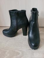 Schuhe mit Absatz Catwalk 39 Rostock - Evershagen Vorschau