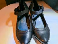 schicke Leder Schuhe von Venturini Niedersachsen - Aerzen Vorschau