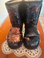 UGG Boots edel  schwarz mit Pailletten bunte  Aspekte Köln - Braunsfeld Vorschau