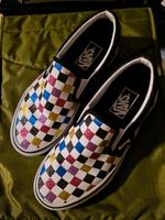 Neue Vans slip on gr.36,5  inkl Versand versichert Nordrhein-Westfalen - Remscheid Vorschau