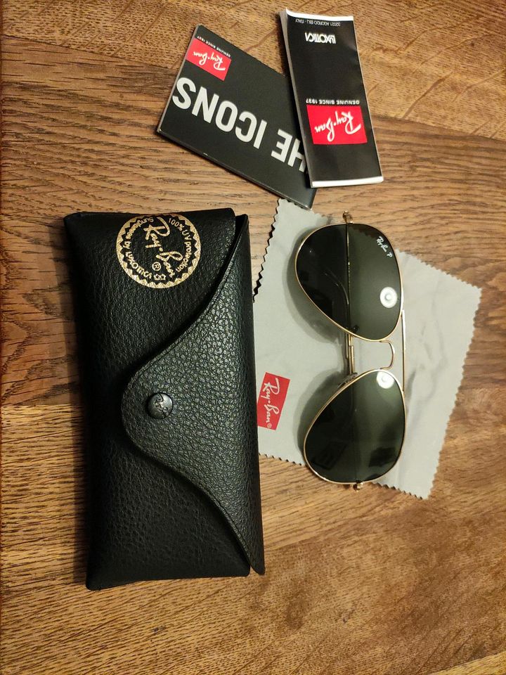 Sonnenbrille Ray Ban neu in Grafenau