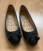 Ballerinas von Coach, Größe 36.5, schwarz München - Schwabing-West Vorschau