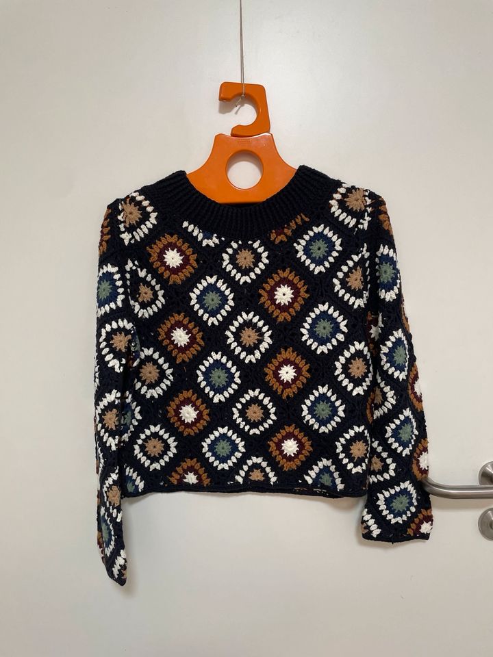 Pullover gehäkelt crochet in Friedrichshafen