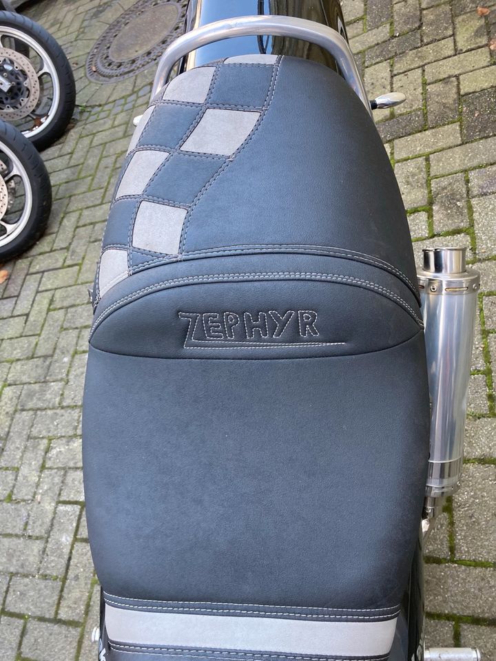 Kawasaki Zephyr 1100 Sitzbank TOP Zustand NEU bezogen + gepolster in Bochum