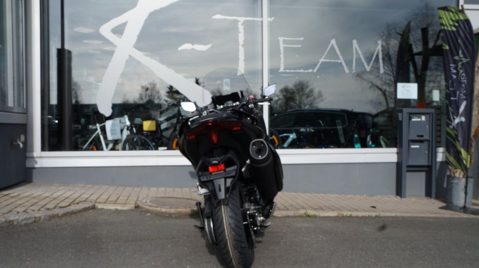 Yamaha TMAX Tech MAX 2023 35kw in Rehau