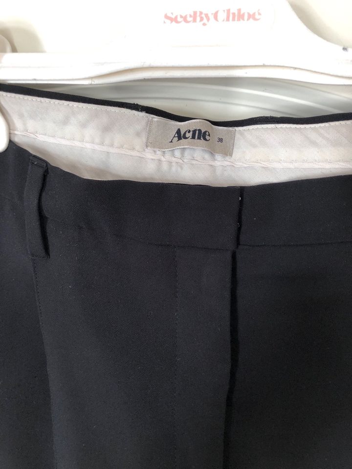 Acne Business Hose 38 in München