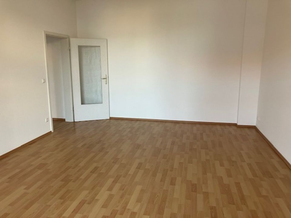 Plauen-Zentrum! Große 3 Zimmerwohnung mit Balkon! in Plauen