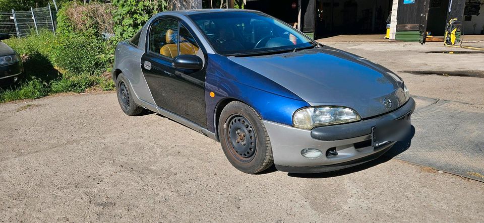 Opel Tigra a s93 coupé in Berlin