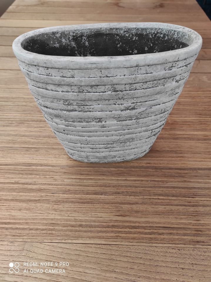 Vase 24,5x25x10 cm UVP 26,95€ in Waiblingen