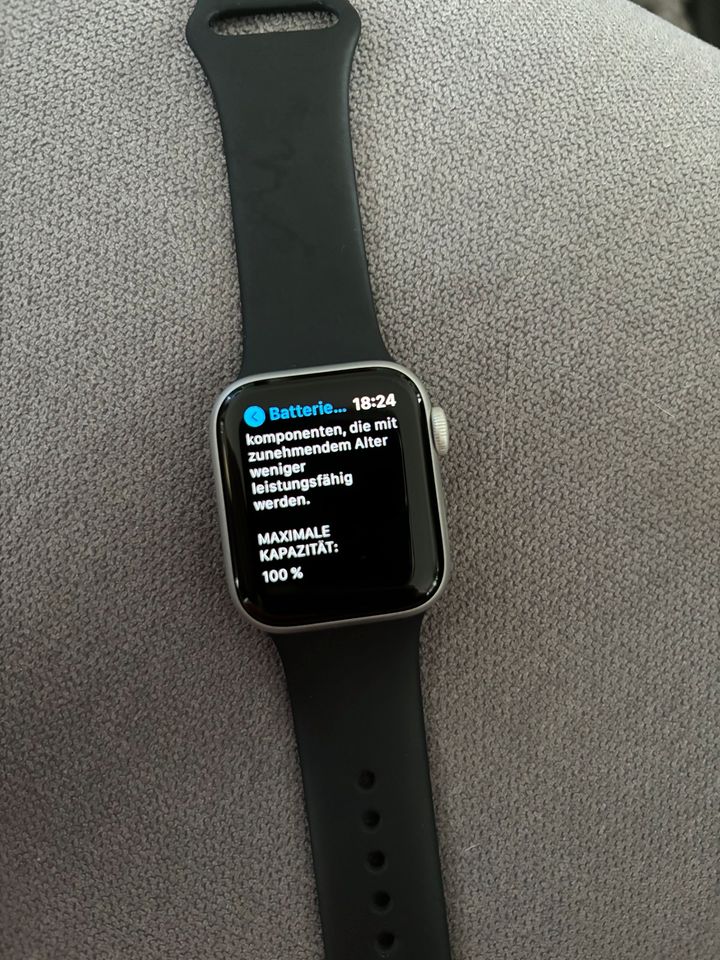 Apple Watch Series 6 40mm Silver Alu in Bad Kissingen