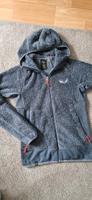 Salewa Teddyjacke Jacke Outdoor Gr. 34 XS lilablau blau anthrazit Nordrhein-Westfalen - Lohmar Vorschau