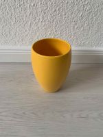 Blumenvase, gelb, 18 cm hoch, 11cm Durchmesser Altona - Hamburg Blankenese Vorschau