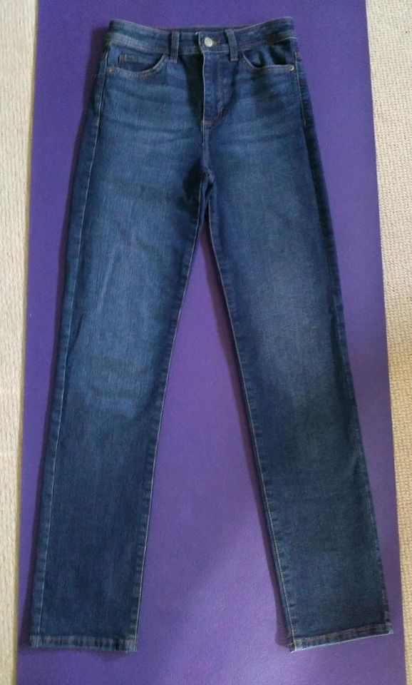 C&A Straight Jeans highwaist 36/32 in Ubstadt-Weiher