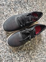 Crocs Damen sneaker gr.38/39 Nordrhein-Westfalen - Neuss Vorschau