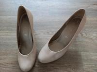 Pumps Größe 38,5 Gabor , Neupreis 49,95 Euro Niedersachsen - Bovenden Vorschau