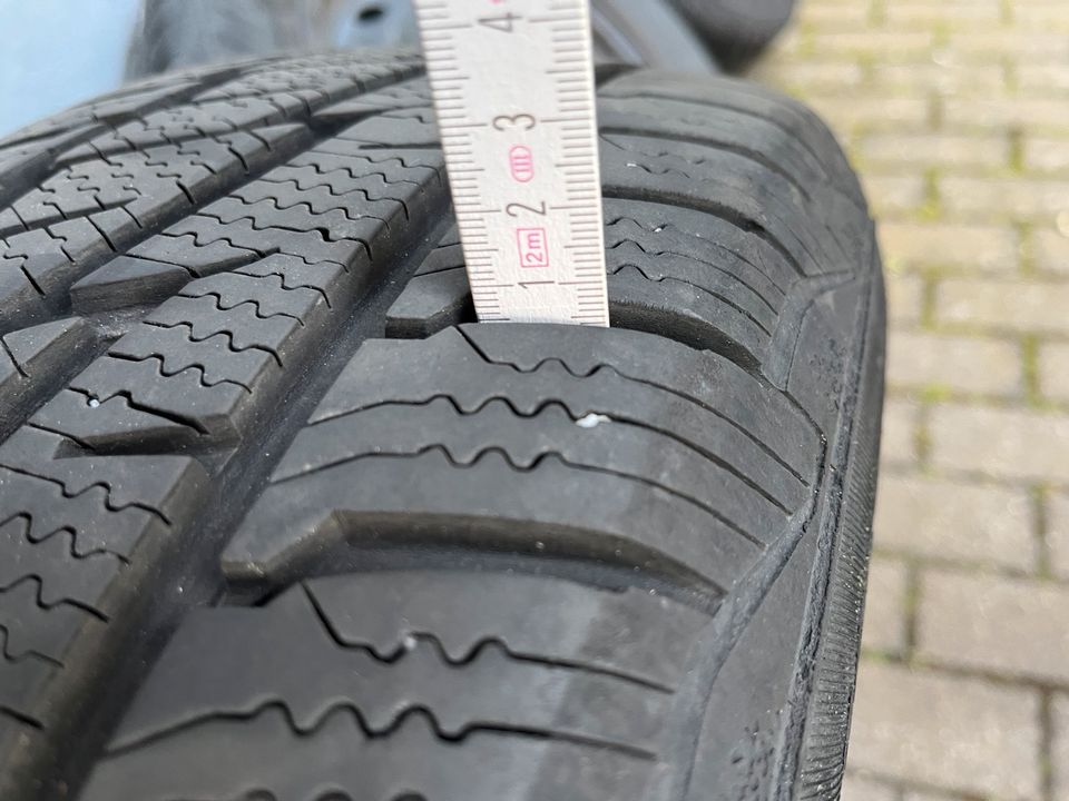 4x Fiat Winterreifen mit Stahlfelgen 195/65 R15 in Kriftel