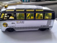 2x VW T1 Costum Samba  Bus Taxi und 2 Farbig 1:25 Maisto Baden-Württemberg - Ravensburg Vorschau